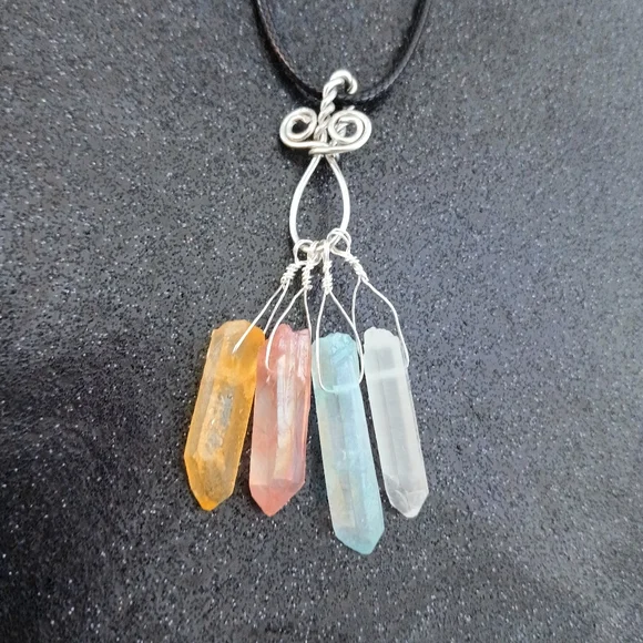 Multicolor aura quartz 'windchime' wire wrap necklace new handmade blue Pink - Picture 4 of 7